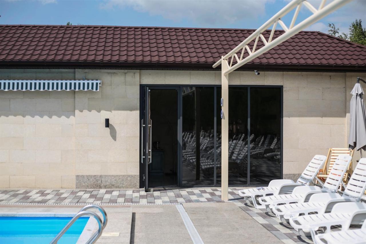 Dvin Hotel Pavlodar Eksteriør bilde